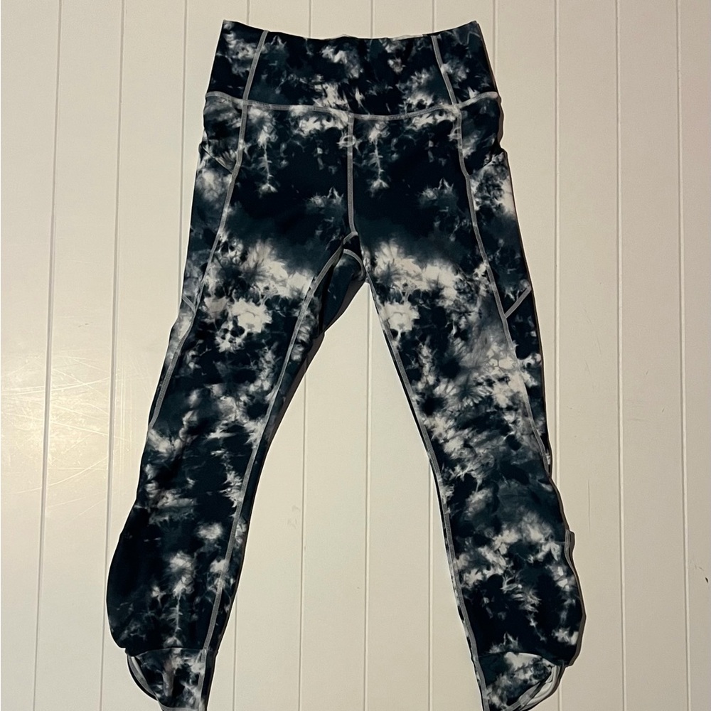 Fabletics Stylish Tie-Dye Leggings